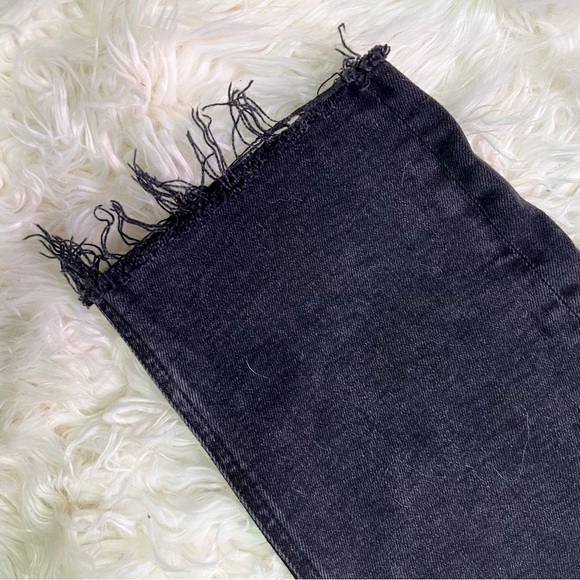 Agolde Carrie Long Length Slim Shorts - High Rise, Black, Size 24 - Picture 4 of 10